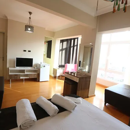 Sarah Suites